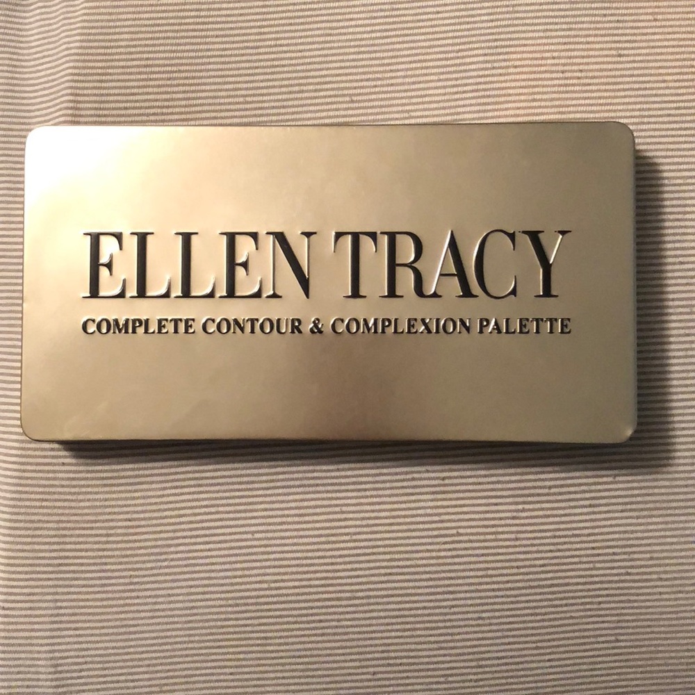 Ellen Tracy Complete Contour & Complexion Palette